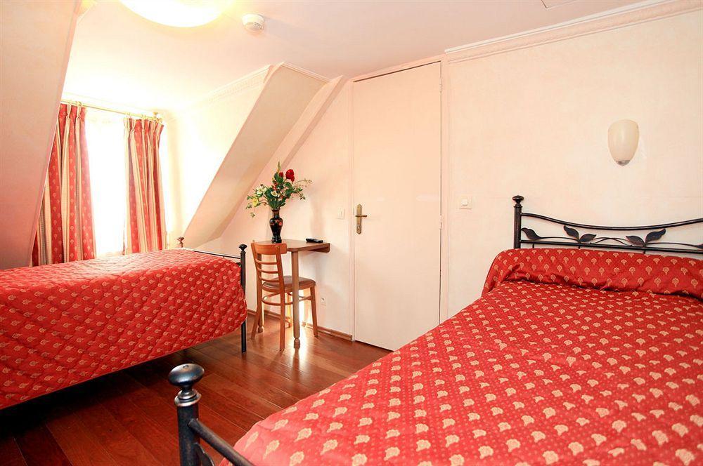 Pratic Hotel Париж Екстериор снимка