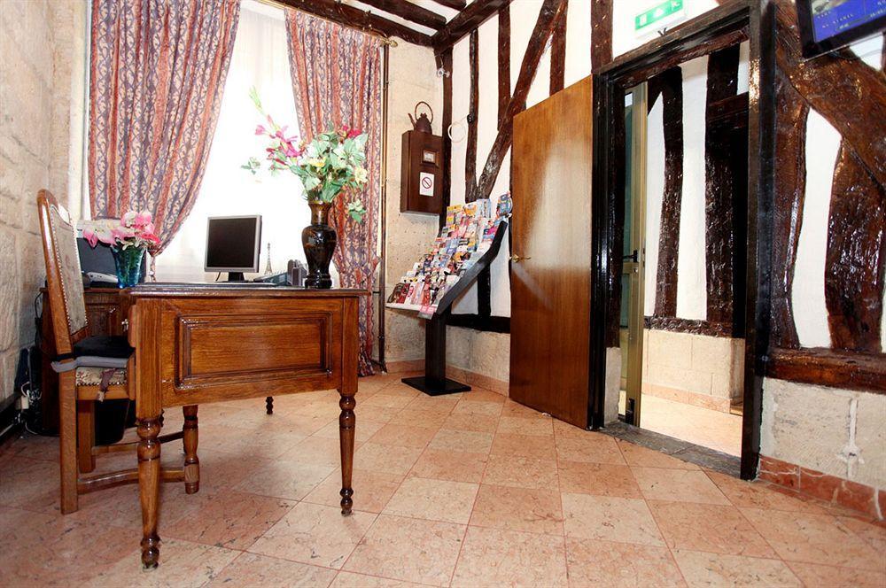 Pratic Hotel Париж Екстериор снимка