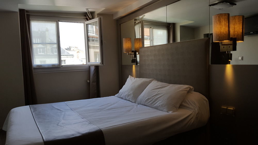 Pratic Hotel Париж Екстериор снимка