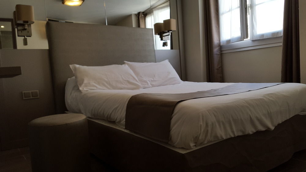 Pratic Hotel Париж Екстериор снимка