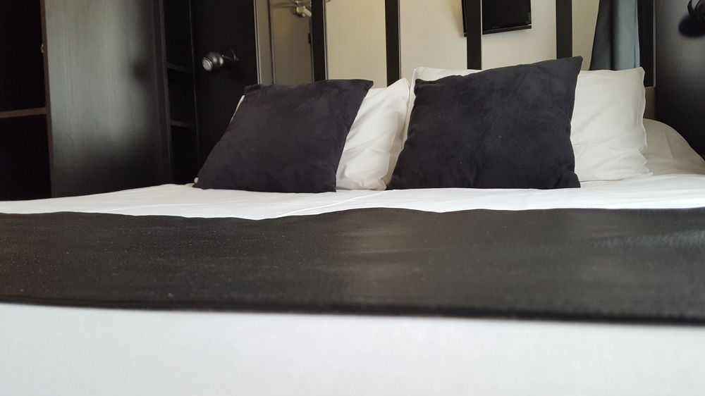 Pratic Hotel Париж Екстериор снимка